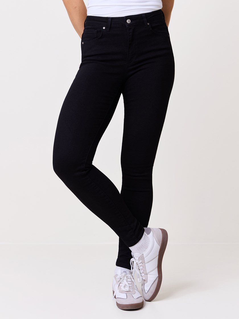 7509185 D03 7509185_D03-VAVITE-NOS-Modell-Front_chn=match_2576_Sophia jeans D03.jpg_Front||Front