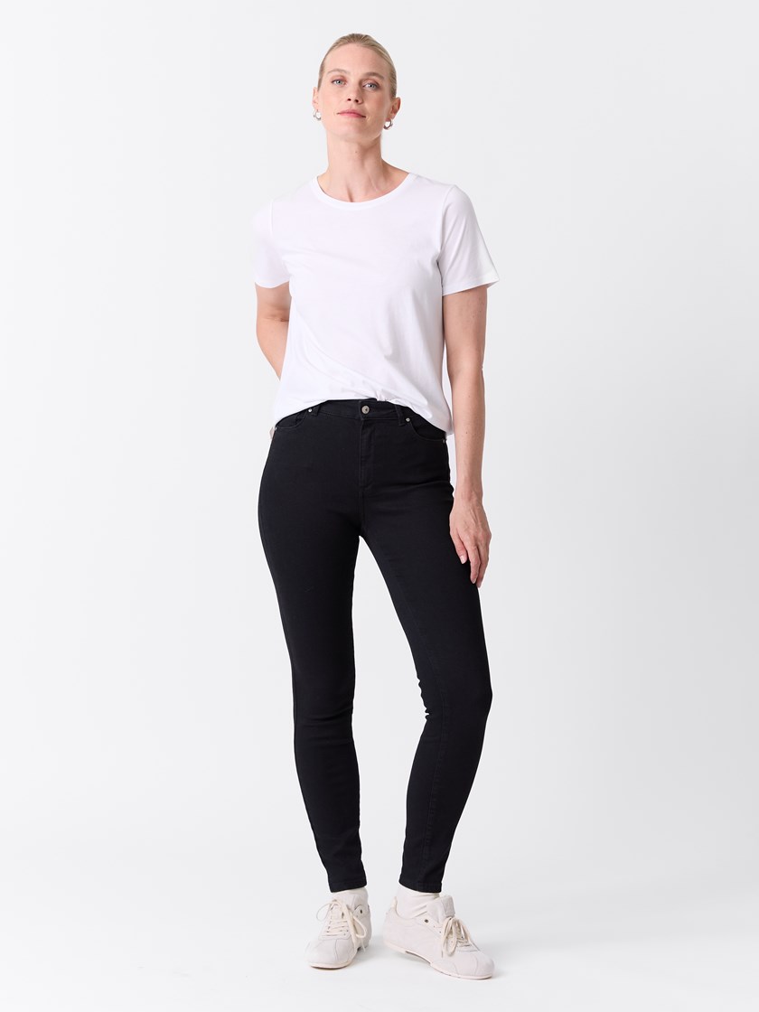 7509185 D03 7509185_D03-VAVITE-NOS-Modell-Front_chn=match_4835.jpg_Front||Front