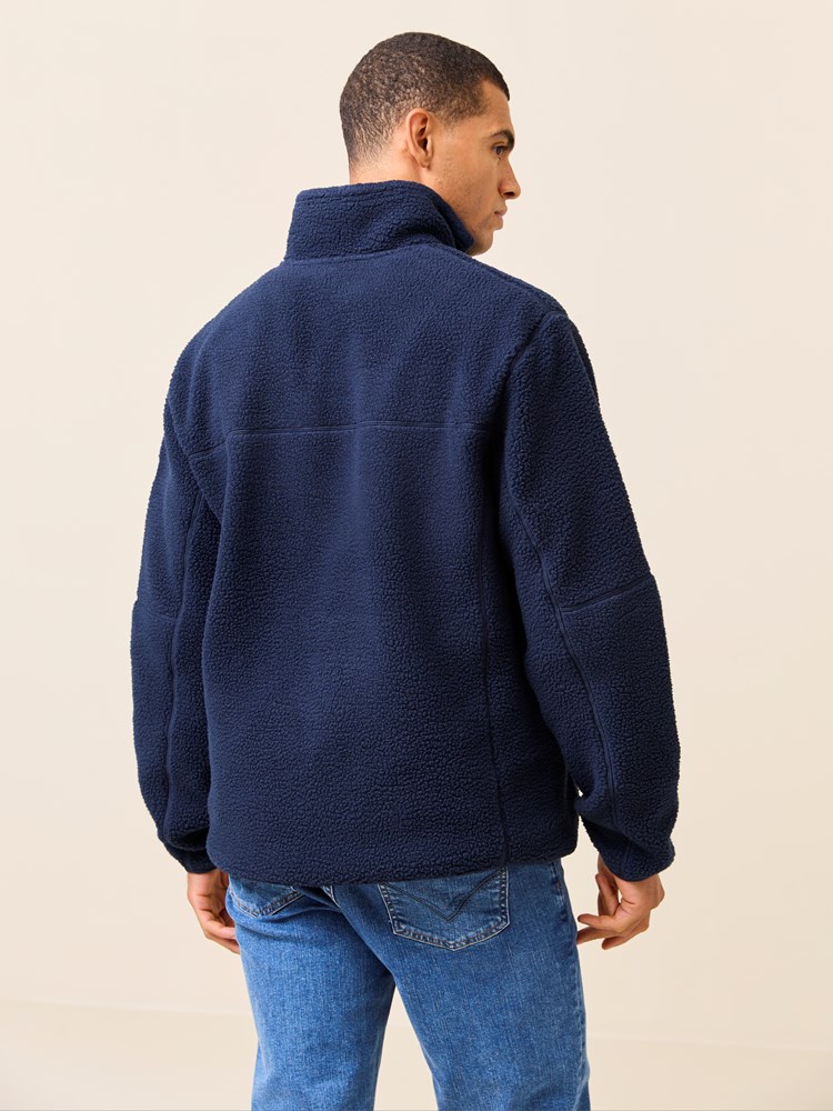 Alvin fleecegenser 7509213_EM6-JEANPAUL-W24-Modell-Front_2370_Alvin fleecegenser EM6_Alvin fleecegenser EM6 7509213.jpg_Front||Front