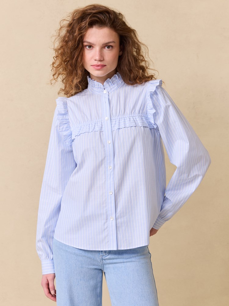 Mya bluse 7509216_EN3-JEANPAUL-S25-Modell-Front_1505_Mya bluse EN3 7509216.jpg_Front||Front