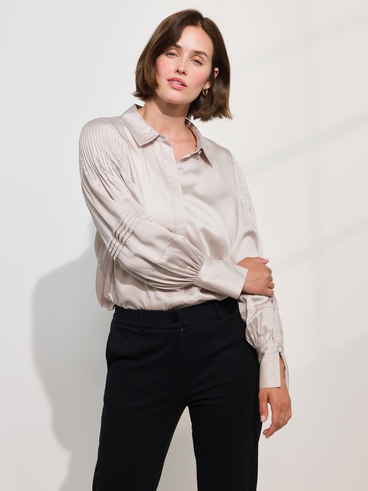 Sandra bluse 7509249_I4I-MARIEPHILIPPE-A24-Modell-Front_chn=match_274_Sandra bluse I4I_Sandra bluse I4I 7509249.jpg_Front||Front