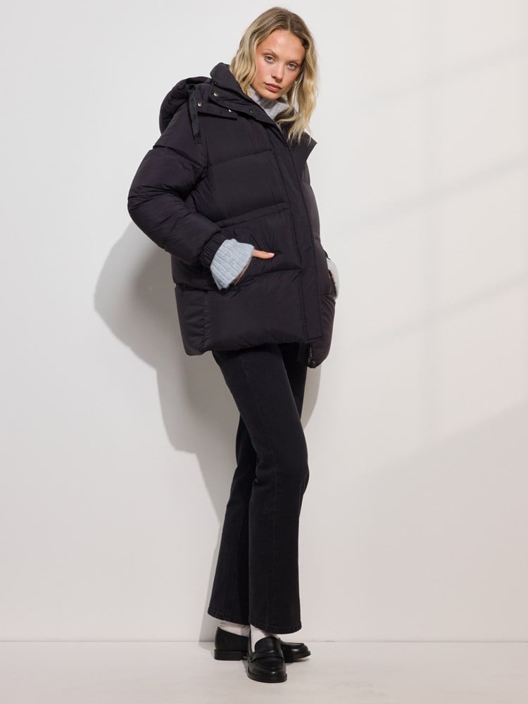 Bianca dunjakke 7509294_CAB-DONNA-A24-Modell-Front_chn=match_8761_Bianca dunjakke CAB_Bianca dunjakke CAB 7509294.jpg_Front||Front