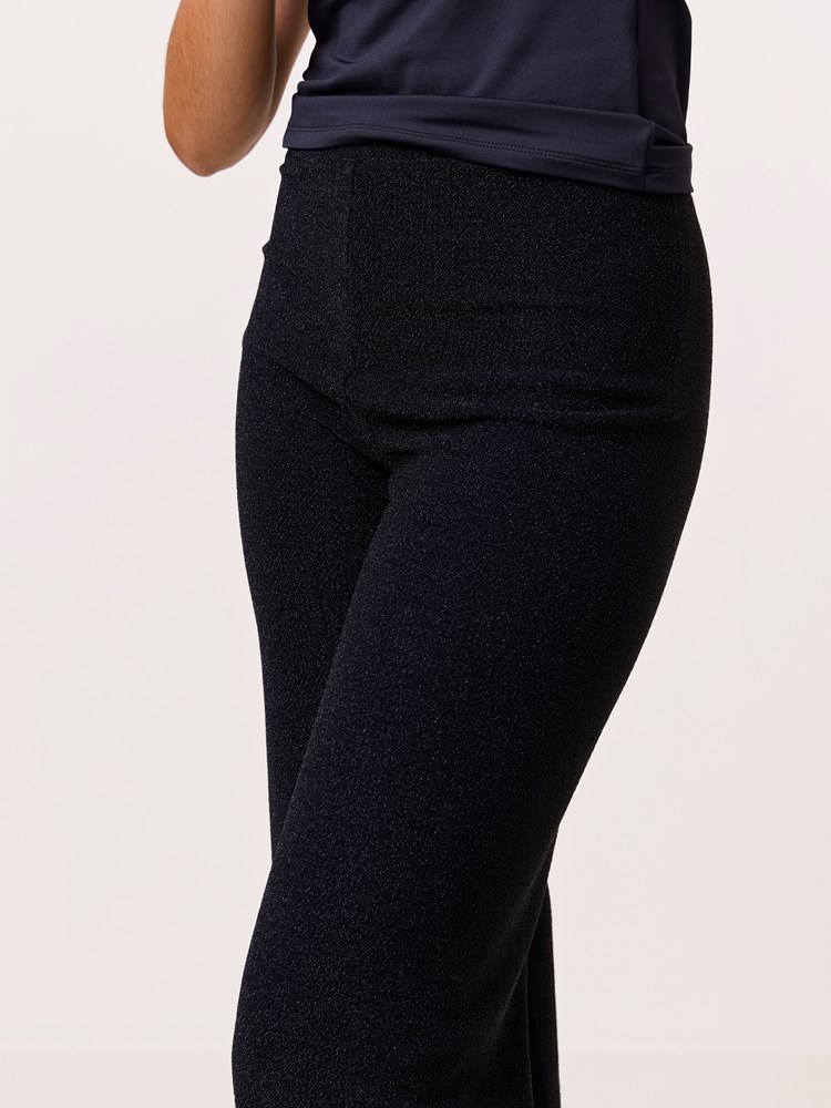 Emiko glitterbukse 7509313_CAB-DONNA-W24-Modell-Front_chn=match_1284_Emiko glitterbukse CAB_Emiko glitterbukse CAB 7509313.jpg_