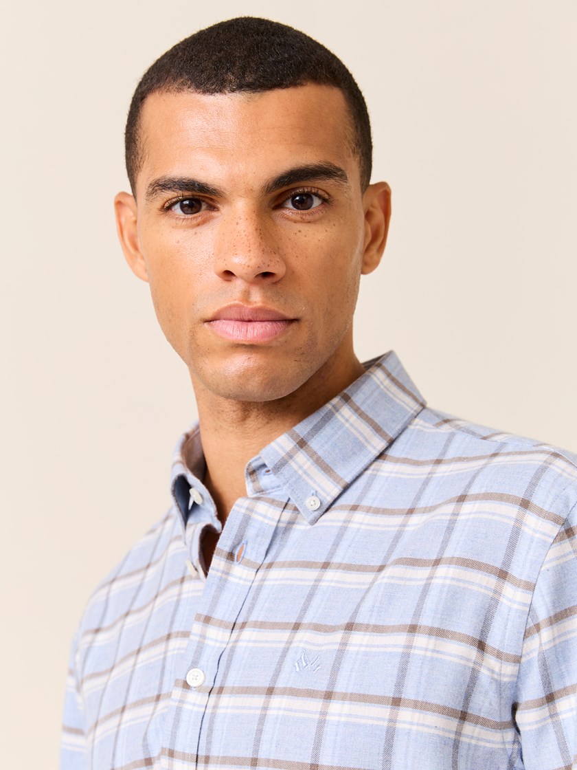 7509400 EAV 7509400_EAV-JEANPAUL-W24-Modell-Front_4617_Lloyd skjorte - Regular fit EAV.jpg_Front||Front