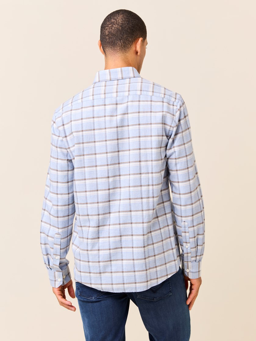 7509400 EAV 7509400_EAV-JEANPAUL-W24-Modell-Front_8409_Lloyd skjorte - Regular fit EAV.jpg_Front||Front