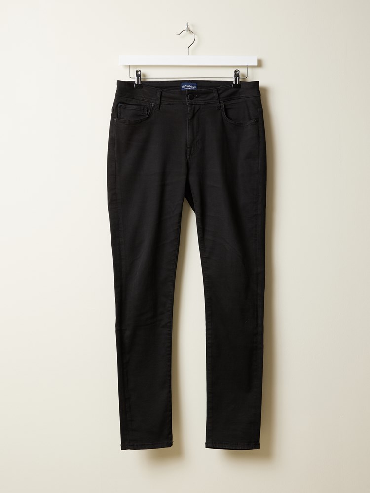 Alain blk blk hyper str. 7509514_DAI-JEANPAUL-A24-Front_4547_Alain blk blk hyper str. DAI_Alain blk blk hyper str. DAI 7509514.jpg_Front||Front