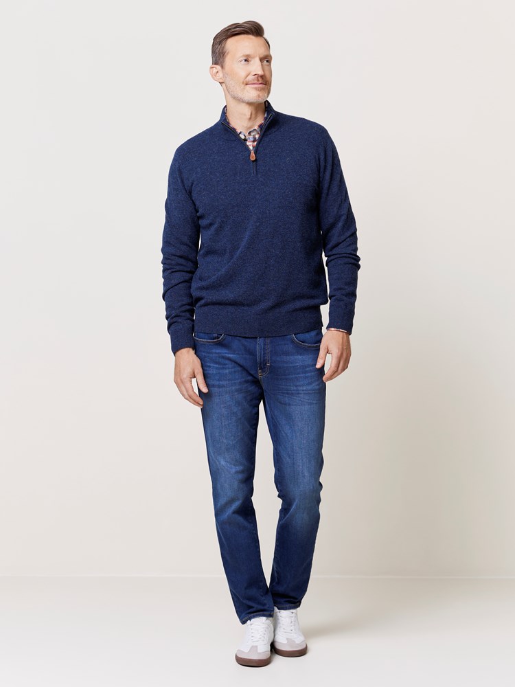 Canmore zip genser 7509534_C29-REDFORD-W24-Modell-Front_chn=match_1506_Canmore zip genser C29_Canmore zip genser C29 7509534.jpg_Front