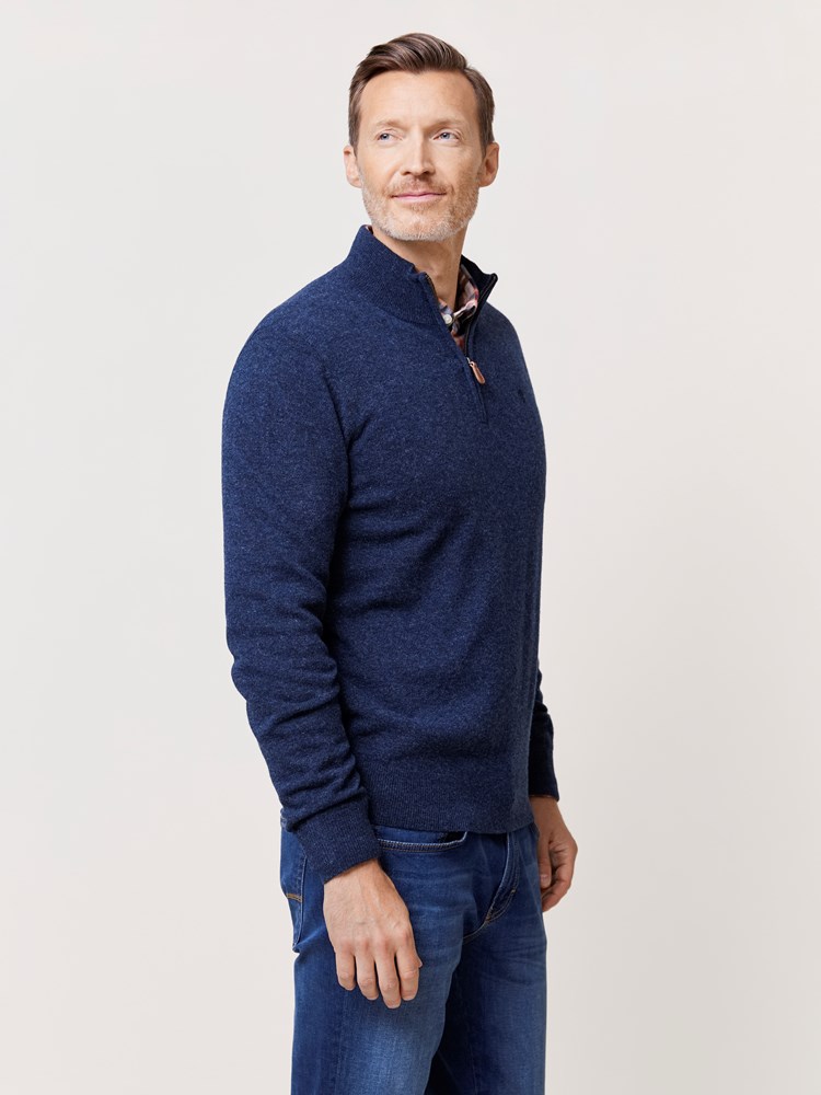 Canmore zip genser 7509534_C29-REDFORD-W24-Modell-Right_chn=match_1315_Canmore zip genser C29_Canmore zip genser C29 7509534.jpg_Right