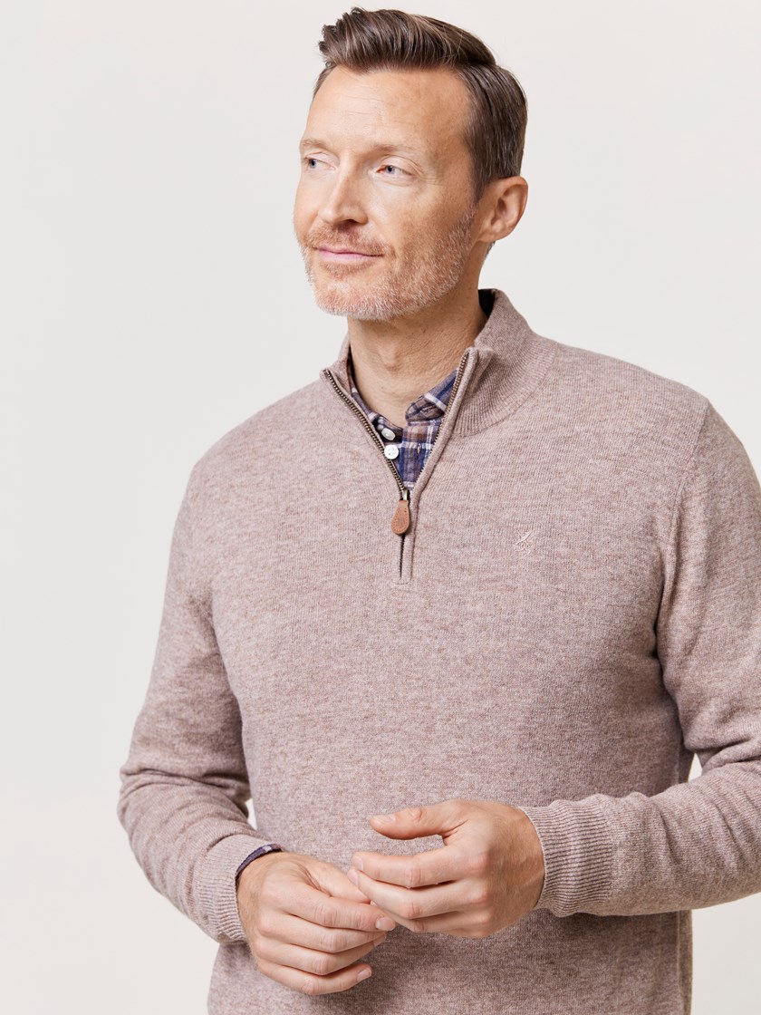 7509534 S34 7509534_S34-REDFORD-W24-Modell-Front_chn=match_3211_Canmore zip genser S34.jpg_Front