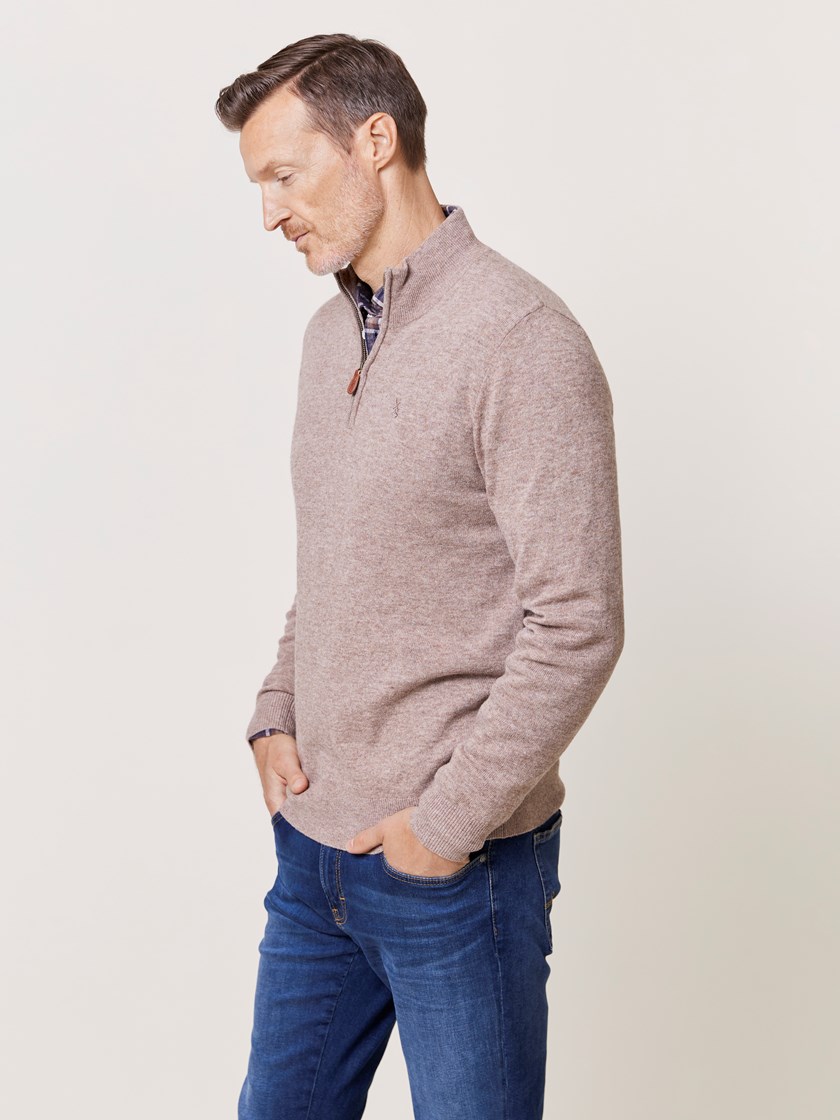 7509534 S34 7509534_S34-REDFORD-W24-Modell-Front_chn=match_7678_Canmore zip genser S34.jpg_Front