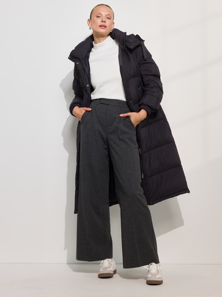 Bianca dunkåpe 7509563_CAB-DONNA-A24-Modell-Front_chn=match_5700_Bianca dunkåpe CAB_Bianca dunkåpe CAB 7509563.jpg_Front||Front