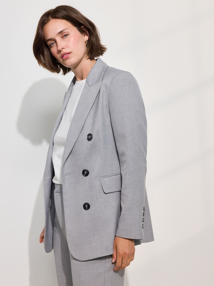 Catja blazer 7509586_ID6-MARIEPHILIPPE-A24-Modell-Right_chn=match_8580_Catja blazer ID6_Catja blazer ID6 7509585.jpg_