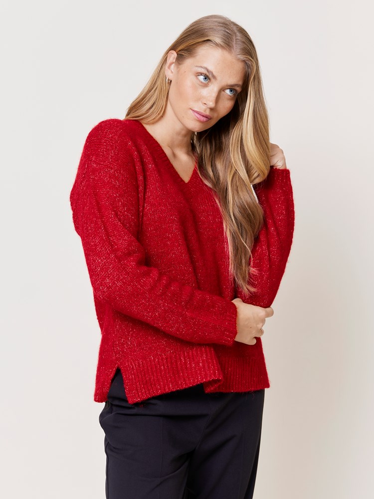 Kallie genser 7509630_AAH-VAVITE-W24-Modell-Front_chn=match_9079_Kallie genser K5O_Kallie genser K5O 7509917.jpg_