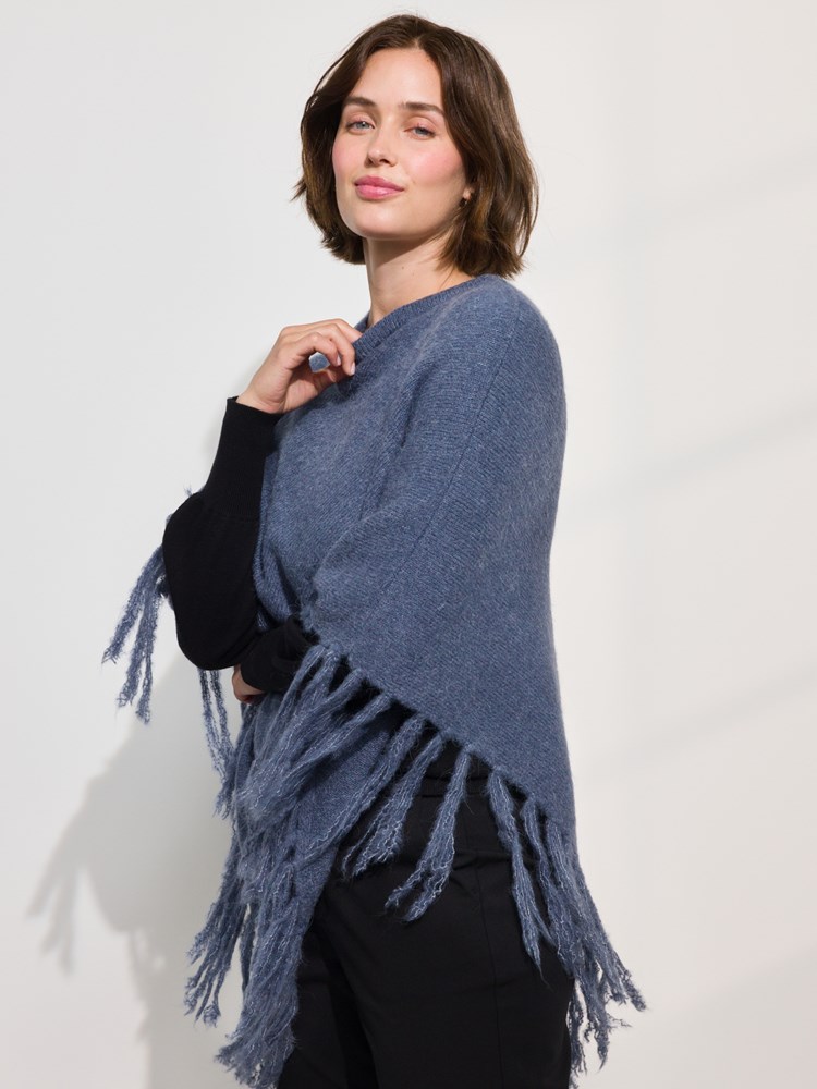 Anna poncho 7509691_EEK-MARIEPHILIPPE-A24-Modell-Left_chn=match_4709_Anna poncho EEK_Anna poncho EEK 7509691.jpg_Left||Left