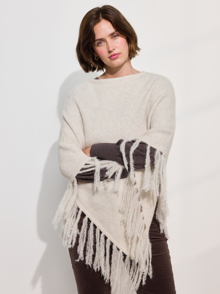Anna poncho 7509691_I4I-MARIEPHILIPPE-A24-Modell-Front_chn=match_8190_Anna poncho I4I_Anna poncho I4I 7509691.jpg_Front||Front