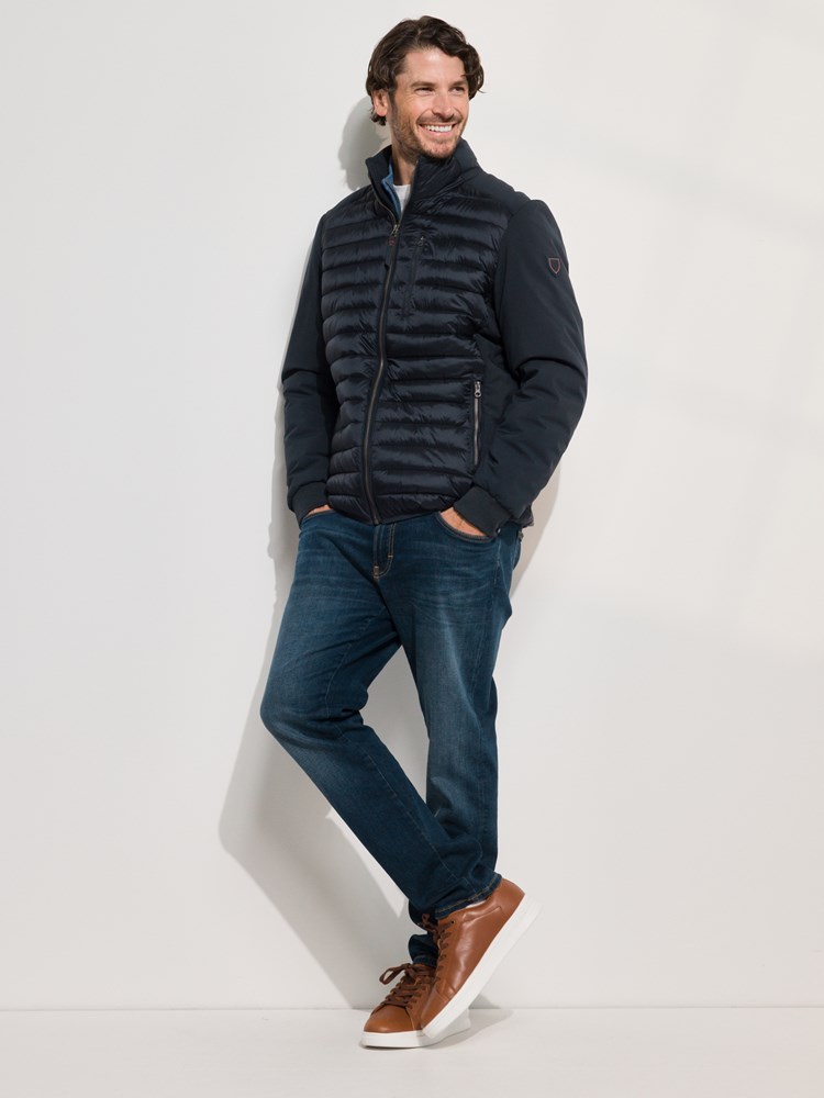 Costner jakke 7509698_EMU-REDFORD-A24-Modell-Front_chn=match_4938_Costner jakke EMU_Costner jakke EMU 7509698.jpg_Front
