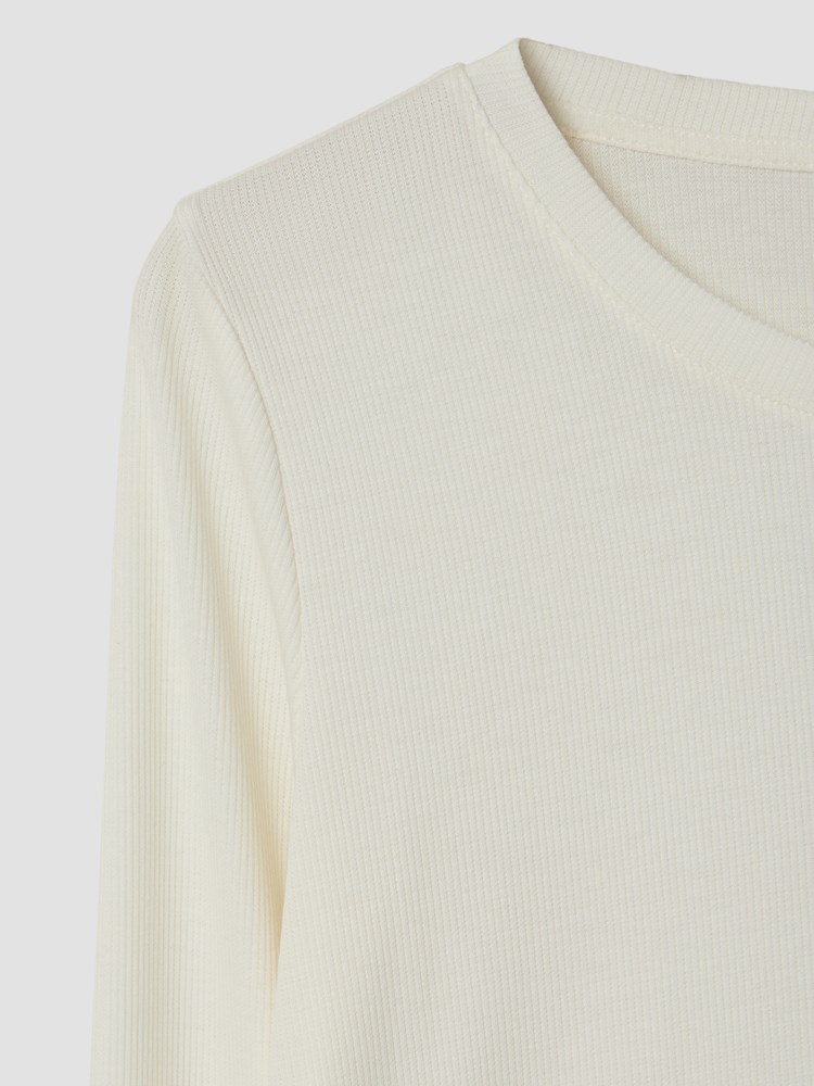 Melania topp 7509735_O79-VAVITE-W24-Front_9594_Melania topp_Melania topp O79_Melania topp O79 7509735.jpg_Front||Front