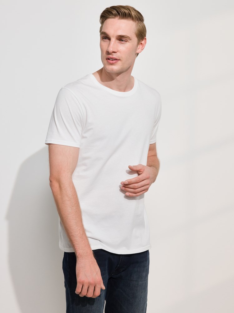 Bologna t-skjorte 7509737_O68-MarioConti-NOS-modell-front_Bologna t-skjorte O68_Bologna t-skjorte O68 7509737.jpg_Front||Front