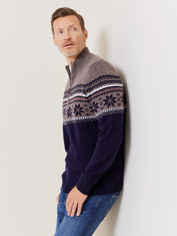 Alaska cardigan 7509786_EMU-REDFORD-W24-Modell-Right_chn=match_4364_Alaska cardigan EMU_Alaska cardigan EMU 7509786.jpg_Right||Right