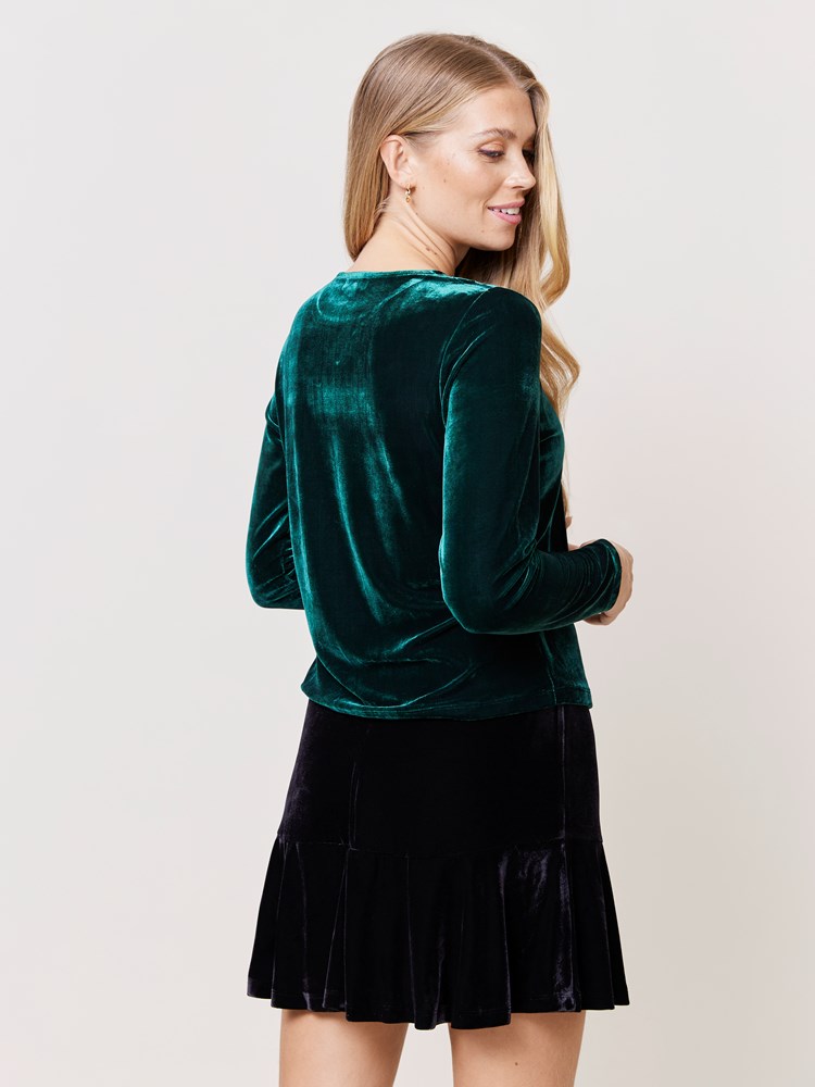 Cara velourtopp 7509817_GPT-VAVITE-W24-Modell-Back_chn=match_3948_Cara velourtopp GPT_Cara velourtopp GPT 7509817.jpg_Back||Back