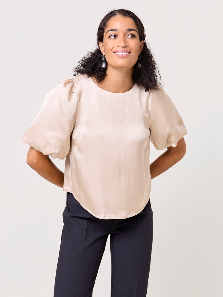 Etoile bluse 7509819_A9I-DONNA-W24-Modell-Front_chn=match_1812_Etoile bluse A9I_Etoile bluse A9I 7509819.jpg_