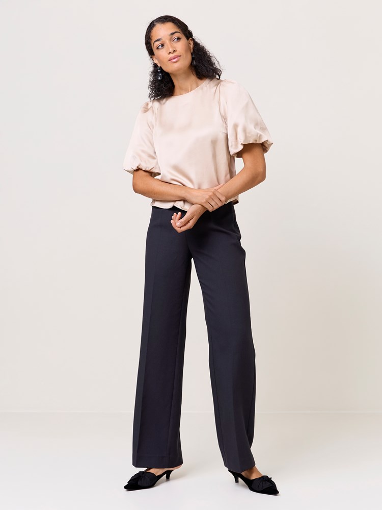 Etoile bluse 7509819_A9I-DONNA-W24-Modell-Front_chn=match_2969_Etoile bluse A9I 7509819.jpg_