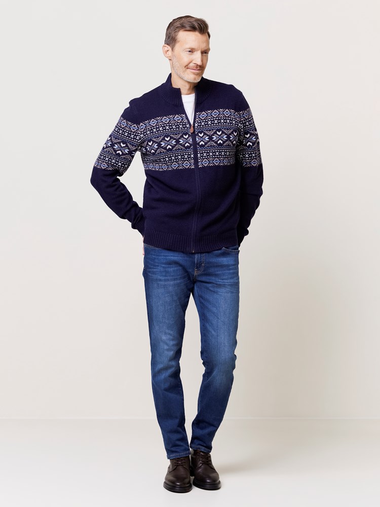 Cleveland cardigan 7509827_EMU-REDFORD-W24-Modell-Front_chn=match_5806_Cleveland cardigan EMU_Cleveland cardigan EMU 7509827.jpg_Front||Front