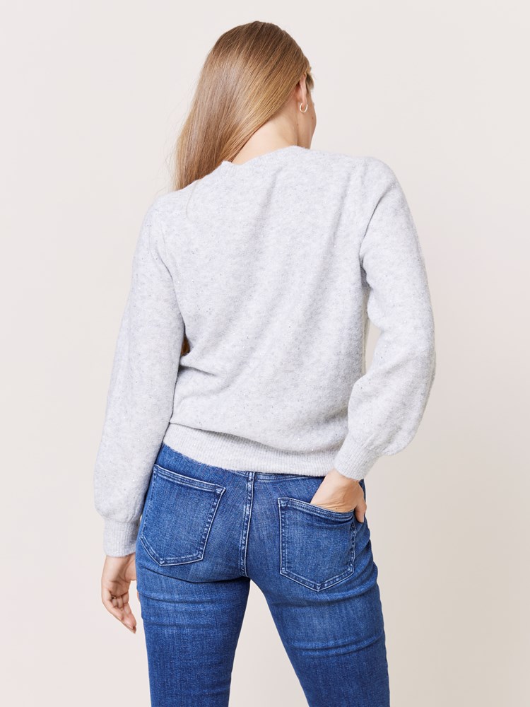 Sylvie genser med lurex og paljetter 7509881_C38-VAVITE-W24-Modell-Back_chn=match_7882_Sylvie genser med lurex og paljetter C38_Sylvie genser med lurex og paljetter C38 7509881.jpg_Back||Back