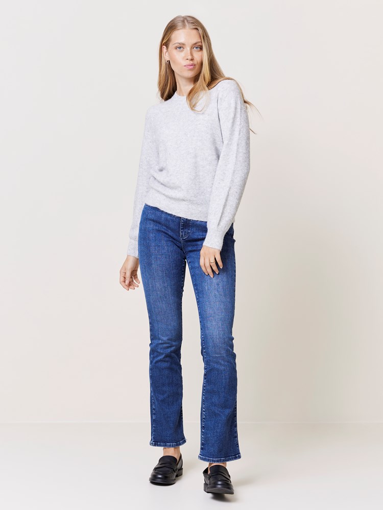 Sylvie genser med lurex og paljetter 7509881_C38-VAVITE-W24-Modell-Front_chn=match_5166_Sylvie genser med lurex og paljetter C38_Sylvie genser med lurex og paljetter C38 7509881.jpg_Front||Front