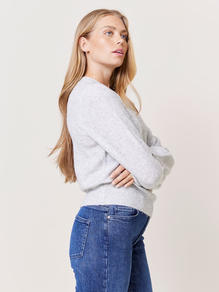 Sylvie genser med lurex og paljetter 7509881_C38-VAVITE-W24-Modell-Left_chn=match_2121_Sylvie genser med lurex og paljetter C38_Sylvie genser med lurex og paljetter C38 7509881.jpg_Left||Left