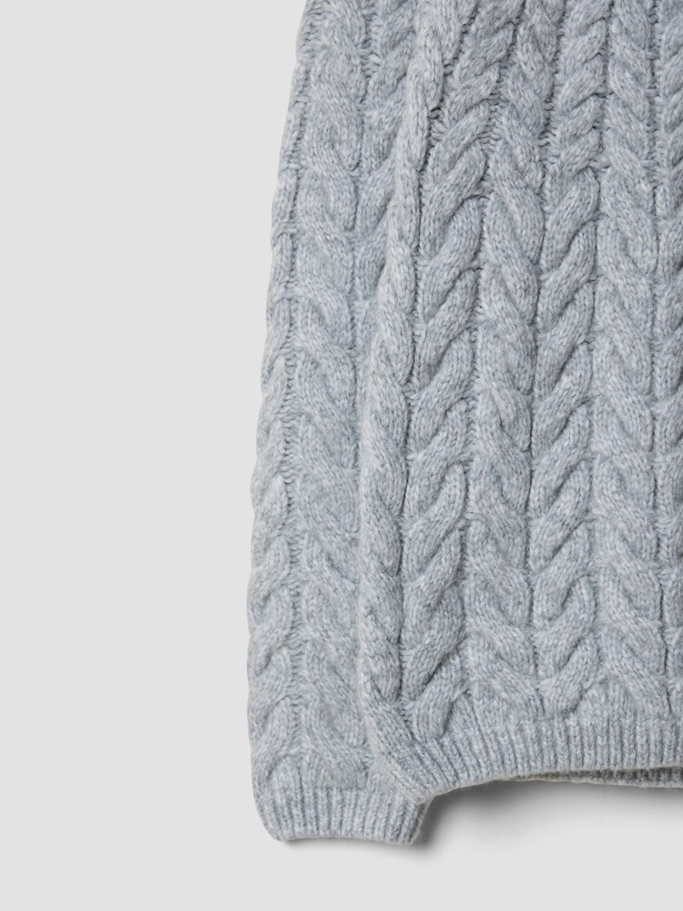 Henriette genser 7509886_ID6-VAVITE-W24-Front_8909_Henriette genser ID6 7509886.jpg_Front||Front