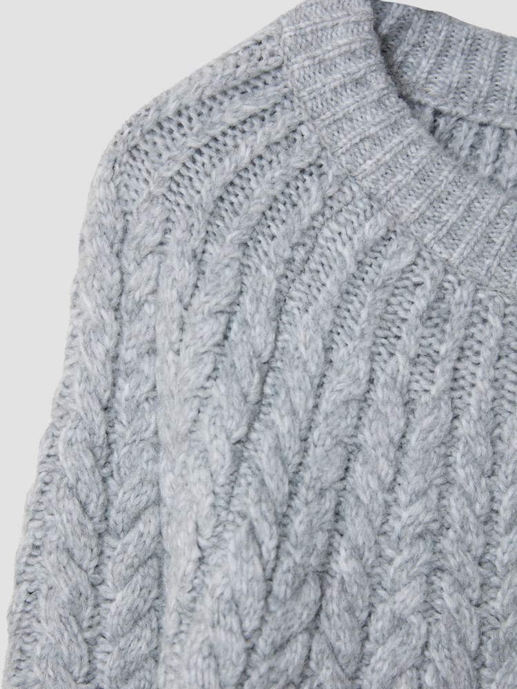 Henriette genser 7509886_ID6-VAVITE-W24-Front_927_Henriette genser ID6 7509886.jpg_Front||Front