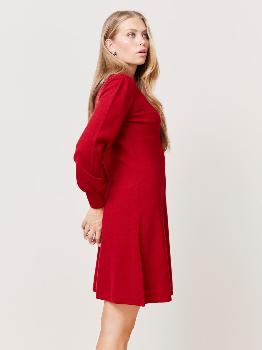 7509943 K5O 7509943_K5O-VAVITE-W24-Modell-Front_chn=match_6698_Sandy kjole K5O.jpg_Front||Front
