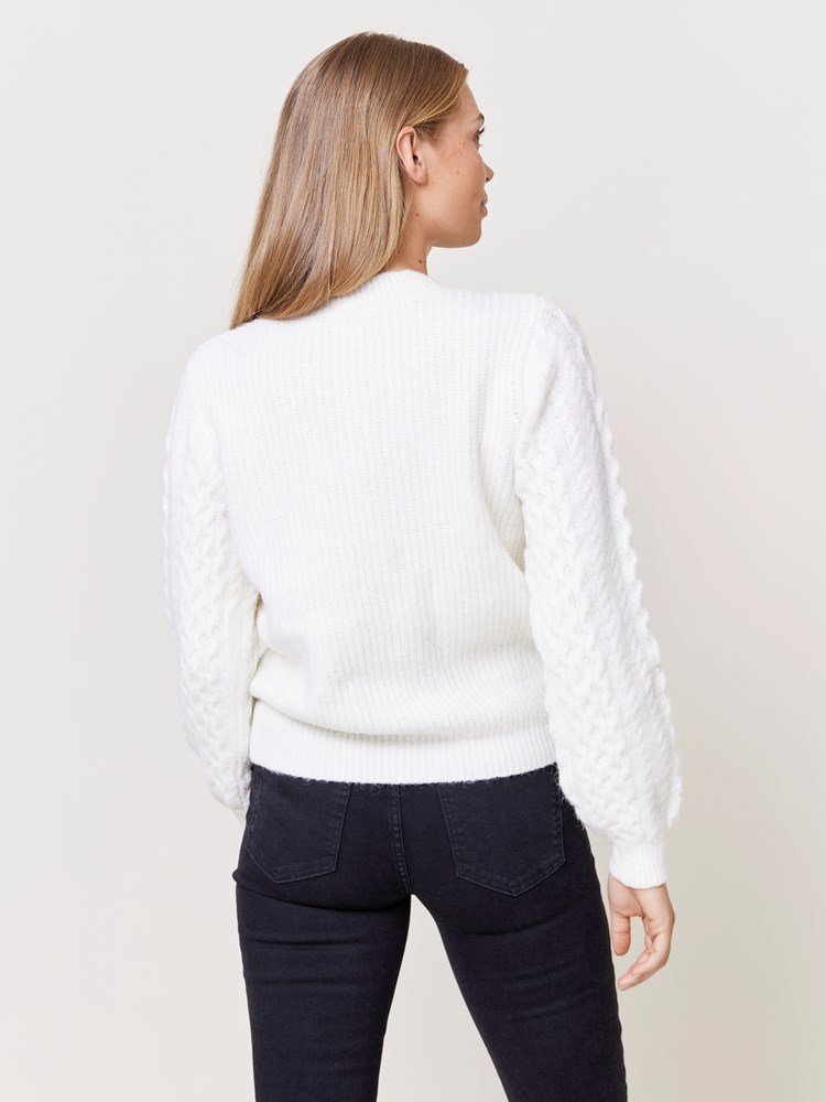 Perle genser 7509979_O79-VAVITE-W24-Modell-Back_chn=match_6963_Perle genser O79_Perle genser O79 7509979.jpg_Back||Back