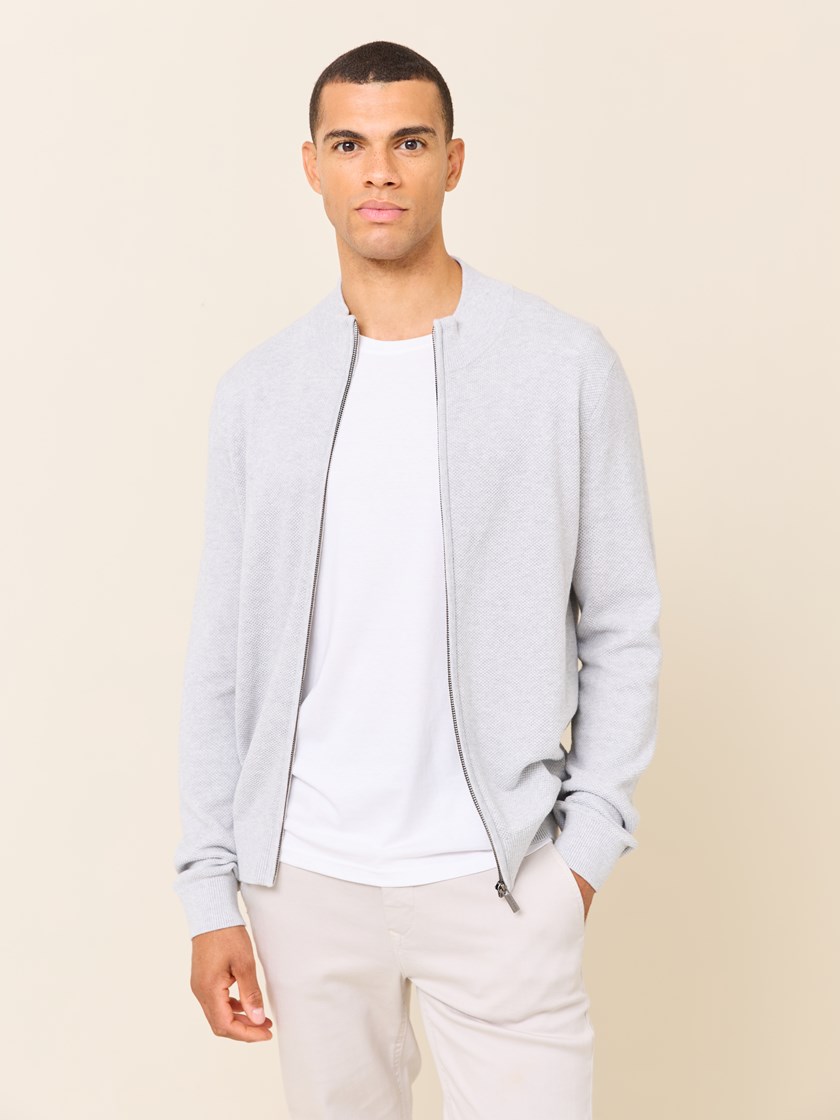 7510001 IFO 7510001_IFO-JEANPAUL-S25-Modell-Front_1308_Terry cardigan IFO.jpg_Front||Front