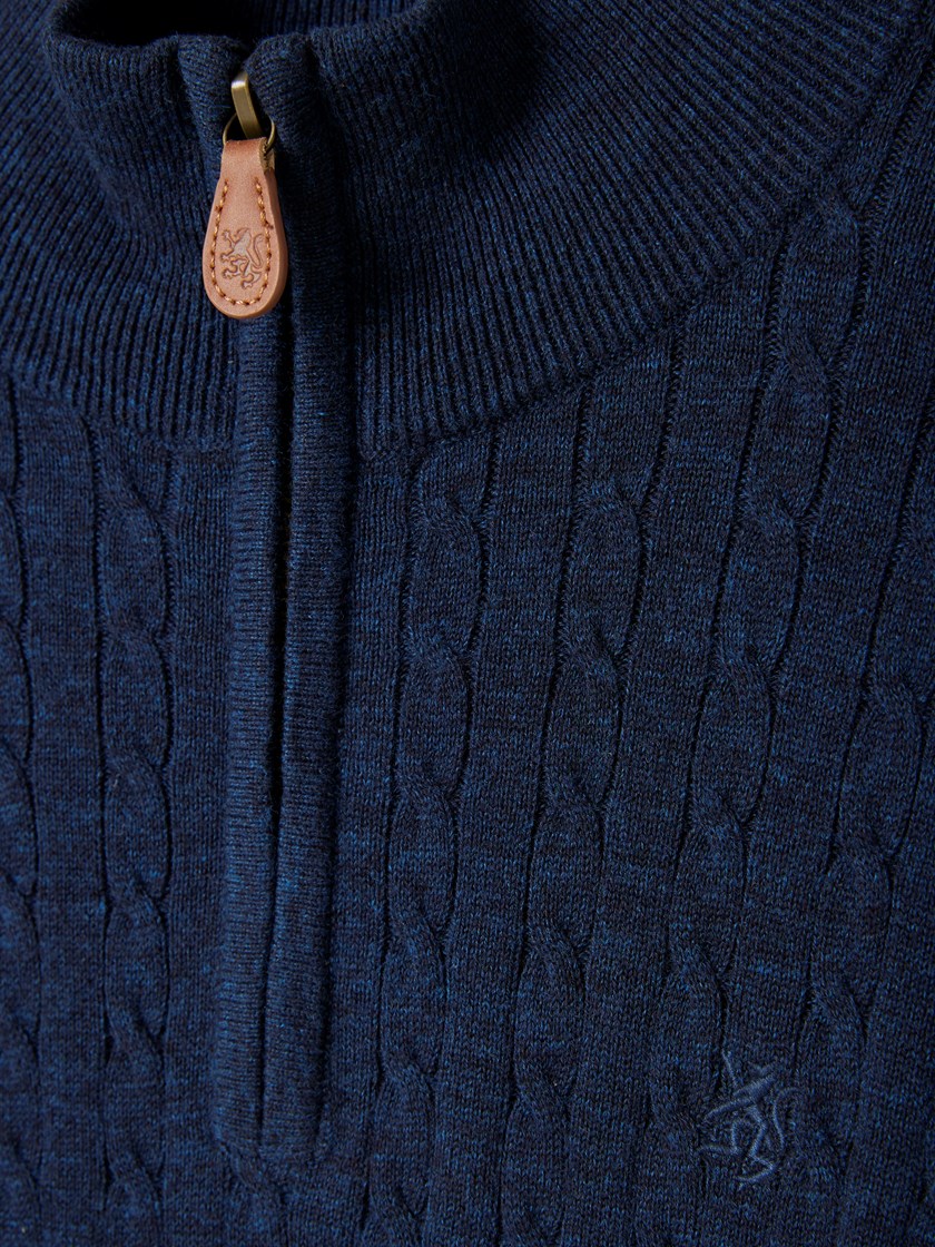 7510030 EM1 7510030_EM1-REDFORD-S25-Front_4697_Coast zip genser EM1.jpg_Front