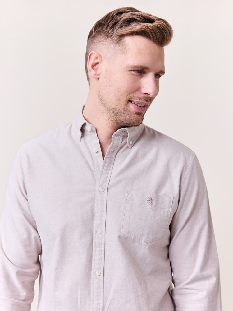 Somerset oxfordskjorte 7510033_I4I-REDFORD-S25-Modell-Front_chn=match_6299_Somerset oxfordskjorte I4I.jpg_