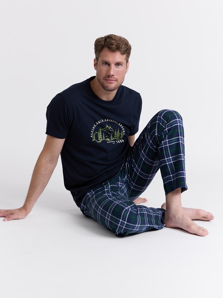 Aspen pysjbukse 7510074_EM1-REDFORD-W25-Modell-Front_chn=match_905_Aspen pysjbukse EM1_Aspen pysjbukse EM1 7510074.jpg_Front||Front