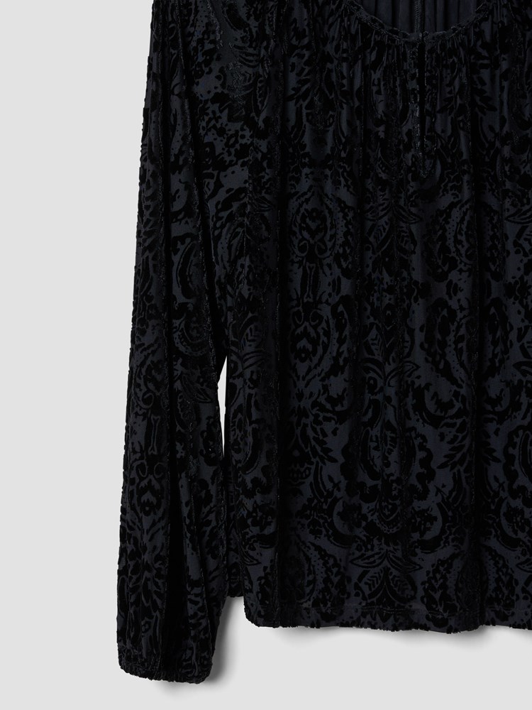 Arabella topp 7510095_CAB-VAVITE-W24-Front_2493_Arabella topp CAB_Arabella topp CAB 7510095.jpg_Front||Front