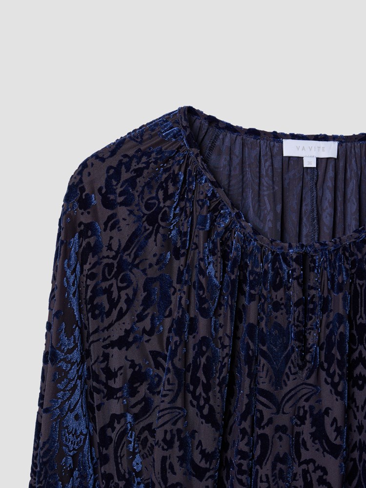 Arabella topp 7510095_EM1-VAVITE-W24-Front_6155_Arabella topp EM1_Arabella topp EM1 7510095.jpg_Front||Front