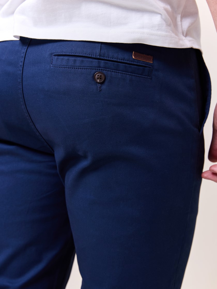 7510096 EGW 7510096_EGW-REDFORD-S25-Modell-Back_chn=match_4403_Christer chinos EGW.jpg_