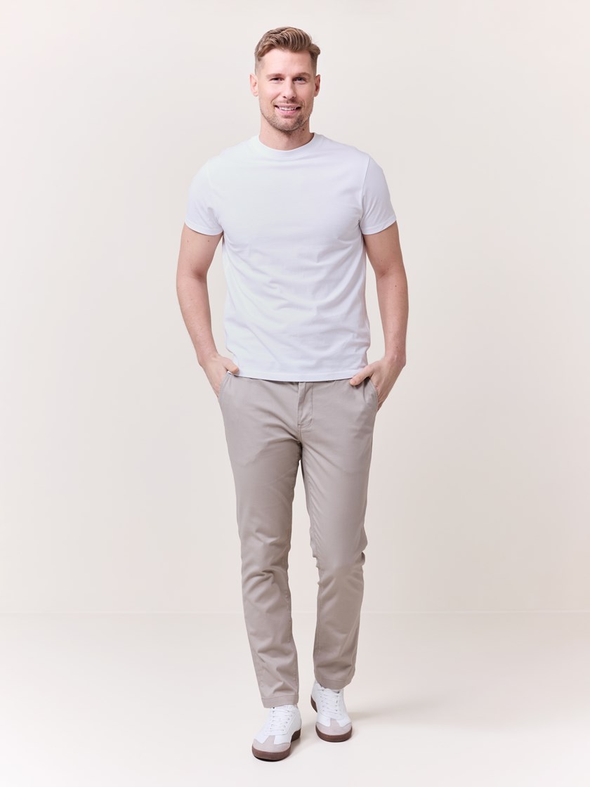 7510096 I5A 7510096_I5A-REDFORD-S25-Modell-Front_chn=match_8693_Christer chinos I5A.jpg_Front