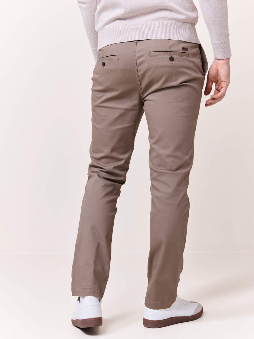 7510096 I7E 7510096_I7E-REDFORD-S25-Modell-Back_chn=match_916_Christer chinos I7E.jpg_Back||Back