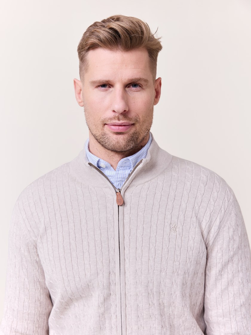 7510134 I2X 7510134_I2X-REDFORD-S25-Modell-Front_chn=match_5240_Coast cardigan I2X.jpg_
