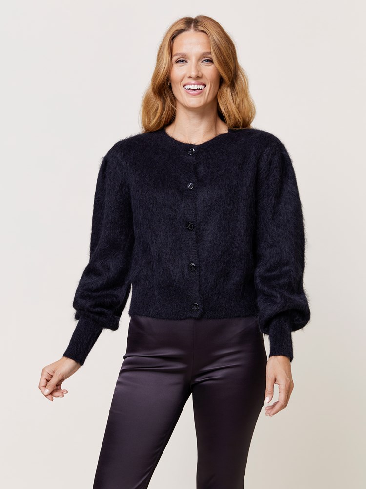 Veronica cardigan 7510152_CAB-MARIEPHILIPPE-W24-Modell-Front_chn=match_3564_Veronica cardigan CAB_Veronica cardigan CAB 7510152.jpg_Front||Front