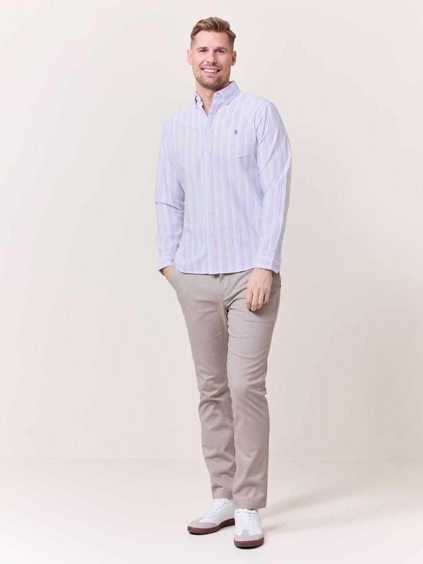 7510182 ECN 7510182_ECN-REDFORD-S25-Modell-Front_chn=match_9519_Sam oxfordskjorte ECN.jpg_Front||Front
