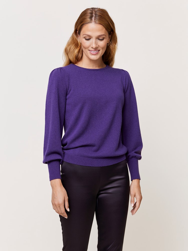 Vita merinogenser 7510234_EFW-MARIEPHILIPPE-W24-Modell-Front_chn=match_9664_Vita merinogenser EFW_Vita merinogenser EFW 7510234.jpg_Front||Front