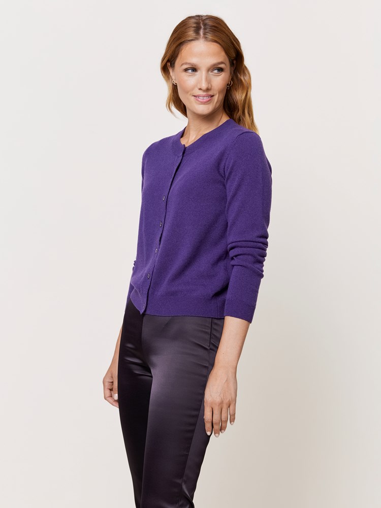 Vita merinocardigan 7510237_EFW-MARIEPHILIPPE-W24-Modell-Front_chn=match_9661_Vita merinocardigan EFW_Vita merinocardigan EFW 7510237.jpg_Front||Front