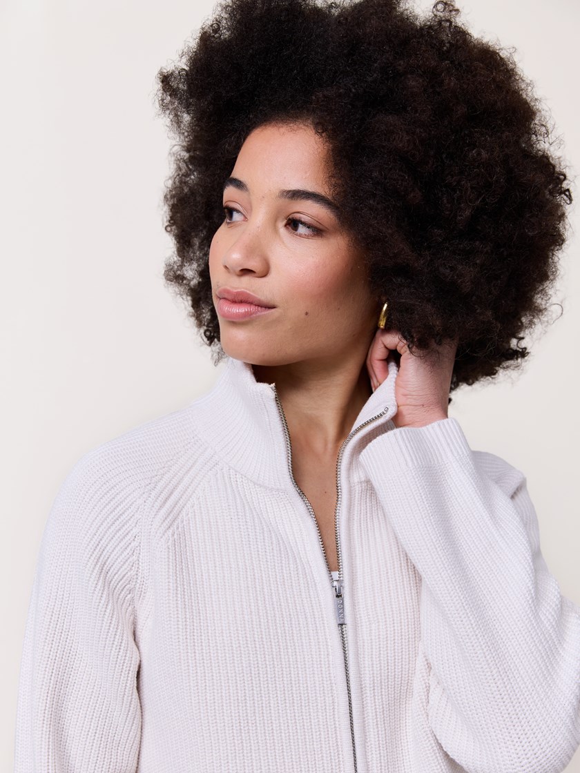 7510249 O79 7510249 27_Camden cardigan O79 7510249.jpg_