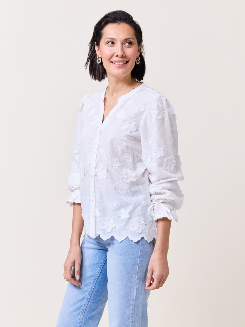 7510295 O79 7510295_O79-MARIEPHILIPPE-S25-Modell-Front_chn=match_5667_Eliana bluse O79.jpg_Front